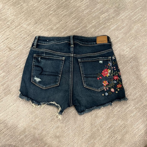 COPY - American Eagle short Jean shorts with embroidery size 10 - Picture 3 of 3